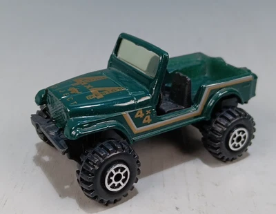 Yatming No. 1092 Jeep 4x4 1:64 Diecast Green Culture Design - Image 1 of 4