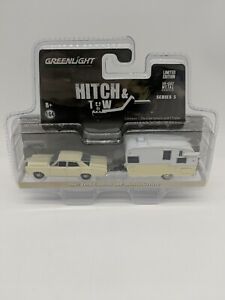 Greenlight 1/64 Limited Edition Hitch & Tow 1967 Ford Custom Shasta Airflyte