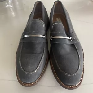 ASTON GREY COLLECTION SZ 9 JILLOONG GREY SUEDE LOAFER Excellent Used Condition - Picture 1 of 10