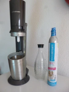 Soda Stream Crystal inkl. 1 Glasflasche / 2 Co2 Zylinder - Bild 1 von 5
