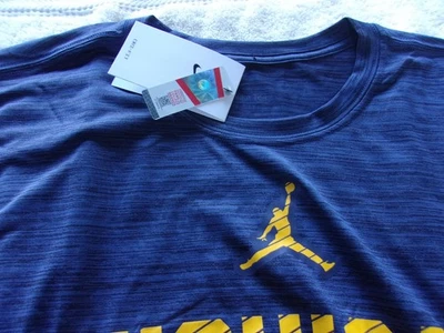 NUEVO CON ETIQUETAS Jordan Brand Dri Fit Camiseta, Hombre XL, Michigan, Azul, Ajuste Estándar, Poli. Foto 1 de 4