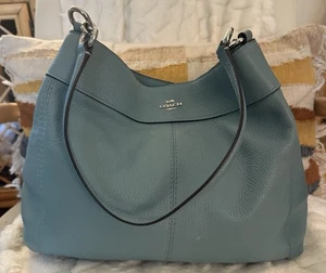 Bolso de hombro Coach Lexy de cuero granulado refinado F28997 azul verdoso - Imagen 1 de 13