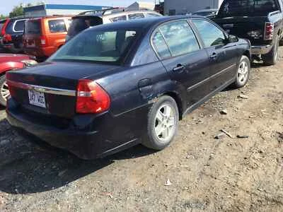 Used Brake Master Cylinder fits: 2005 Chevrolet Malibu classic style emblem in g Foto 1 de 4