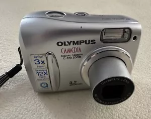 Olympus fotocamera digitale Camedia C-370 zoom 3,2 megapixel argento testata - Foto 1 di 13