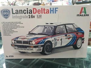 LANCIA DELTA HF INTEGRALE 16V 1:12 KIT ITALERI 4709 MODELLISMO STATICO - Foto 1 di 4