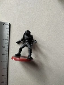VAMPIRE FANGS GOTTERDAMMERUNG RUNNER BLACK UNDERCOATED KAOSBALL MINIATURE P475 - Imagen 1 de 1