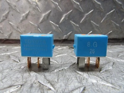 2006 PONTIAC VIBE MULTIPURPOSE 4 PIN RELAY 12V DENSO 90080-87026 SET 2 PCS - Image 1 of 3