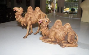 VTG PAIR (2) OF DEPOSE ITALY NATIVY CAMELS 1 SITTING 1 STANDING - Picture 1 of 7