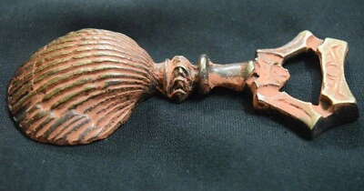 Sea Cockle Shell Brass Bottle Opener Vintage Style Barware Table Deco Gift VR141 - Image 1 of 4