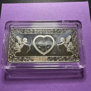 Barra de arte Cupido y flechas vintage 1974 día de San Valentín una onza plata .999 de 1 oz - Imagen 1 de 9