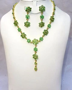 Beautiful Sparkling Green Cocktail Party Necklace Earring Set for Ladies - Picture 1 of 3