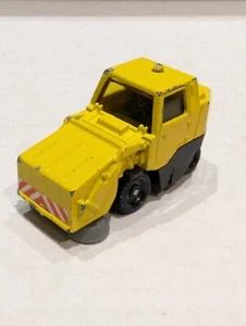Vintage Rare 1988 Tomica Mechanical Sweeper No. 113 1:66 Japan - Picture 1 of 5