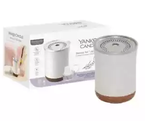 Yankee Candle Ultrasonic Aroma Diffuser Starter Kit mit Black Cherry Refill - Bild 1 von 2