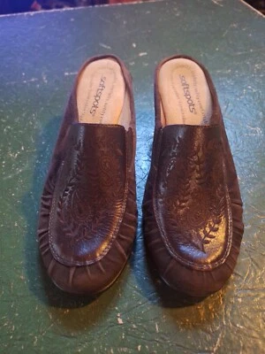 SOFTSPOTS LADIES BROWN SUEDE MULE WEDGE HEELS SIZE 7.5 M - Image 1 of 4