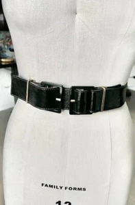 Authentic Yves Saint Laurent Belt Black Patent Leather Gold - Picture 1 of 9