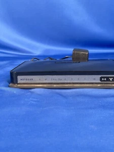 NETGEAR N750 Wireless Dual Band Gigabite Router WNDR4000 - Picture 1 of 3