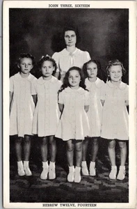 Postal de colección de 1940 de la Escuela Dominical de la Iglesia "Esto es conocido como los Cinco Soleados" - Imagen 1 de 2