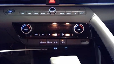 Heater Climate Temperature Control Automatic Temperature Control Fits 24 ELANTRA - Image 1 of 4