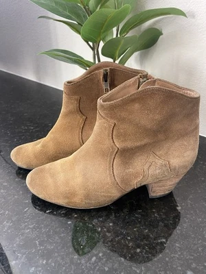 Isabel Marant Botas de Gamuza EE. UU. 8 / UE 38 W 2” Tacón Foto 1 de 4