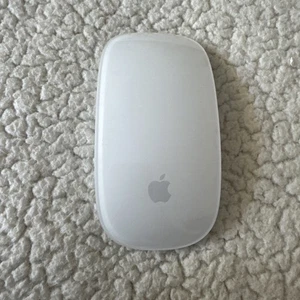 Apple Offizielle Magic Mouse 2 - Bluetooth - Wiederaufladbar - A1657 - Bild 1 von 7