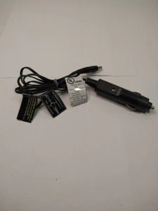 Adattatore Auto Auto Kenic Modello N. KD-627 24W1 E305658 Caricabatteria per veicoli OEM - Foto 1 di 3