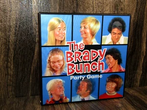 Prospero Hall The Brady Bunch Partyspiel Hologramm Cover Brettspiel Alter 9+ Neu - Bild 1 von 7
