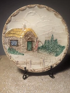 Vintage Sylvac Staffordshire England Cottage Collection Plates (Set of 2) 7" - Picture 1 of 4