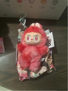labubu v3 "Love" confirmed monsters- authentic with QR - Picture 1 of 3