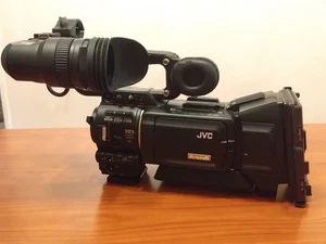 JVC GY-HD201E Professional ProHD HDV Broadcast Camera + DR-HD100 Recording Unit. - Imagen 1 de 6