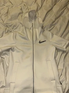 HERREN NIKE DURCHGEHENDER REISSVERSCHLUSS AUF FELD FUSSBALL KURZARM HOODIE JACKE MEDIUM - Bild 1 von 8