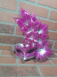 Mardi Gras Venetian Jester Joker Crafted Masquerade Carnivale Half Face Mask - Picture 1 of 2