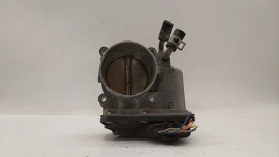 Carrocería del acelerador Kia Forte 2014-2018 URBTK Foto 1 de 4