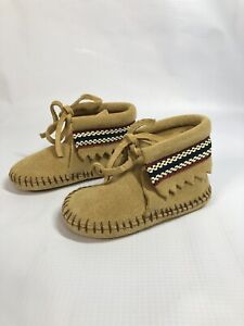 Minnetonka Moccasins Suede Braid Bootie Brown Infant Size 3 - NWOB Boots Leather