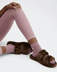 NUEVO EN CAJA Zapatos de casa de leopardo marrón con correa ajustada Fabletics para mujer talla 9 - Imagen 1 de 3