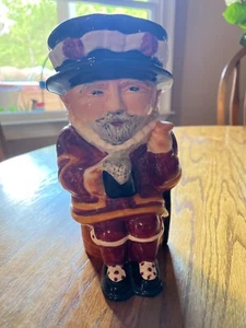 "Taza Toby Beefeater original Staffordshire Shorter & Son 8,5""" - Imagen 1 de 2