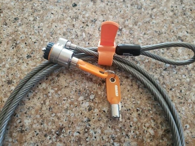 Kensington MicroSaver Master Keyed Security Cable Lock K64186FM T Bar - Image 1 of 4