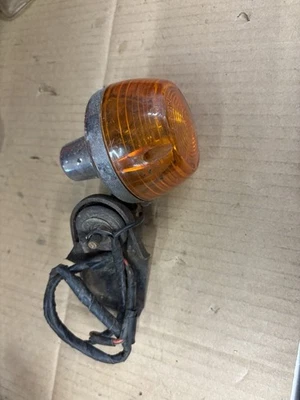 Pisca-pisca redondo Vw com suporte - Imagem 1 de 3