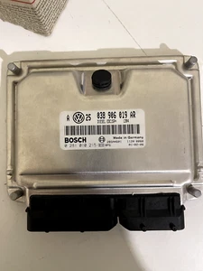 CENTRALITA BOSCH INYECCION VW TDI 038 906 019 AR - 0281 010 215 - Imagen 1 de 3