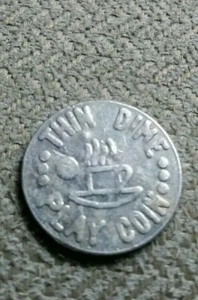 Moneda de moneda de diez centavos fina de aluminio vintage con decoración de taza de café - Imagen 1 de 3