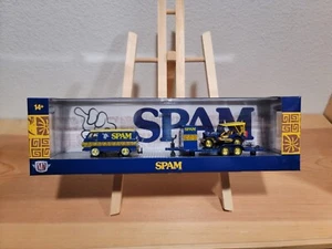 M2 Auto Haulers Series 73 : SPAM 1964 Dodge A100 Panel Van & 1944 Jeep CHASE R73 - Picture 1 of 5