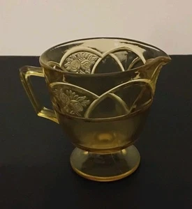 Vintage Amber Yellow Glass Creamer Rosemary Dutch Rose Footed - Picture 1 of 5