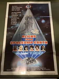 ALIENS FROM SPACESHIP EARTH Poster Film Originale Ultra RARO 1977 - Foto 1 di 6