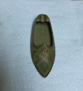VINTAGE SCHUH / SLIPPER GEFORMTER PERSÖNLICHER ZIGARETTENASCHENBECHER GEÄTZTE DESIGNS - Bild 1 von 4