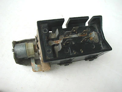 Interruptor de faros OE 60 61 62 Chevy BUICK Special GM GMC Corvair 1995099 099 Foto 1 de 4