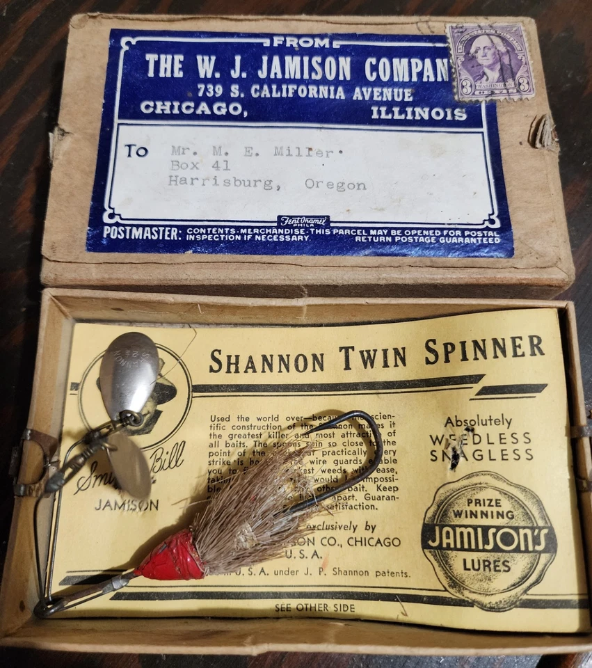 Señuelo de pesca Shannon Twin Spinner 1932 WJ Jamison caja envío etiqueta sello de 3 centavos Foto 1 de 4