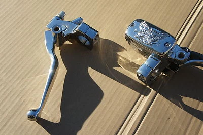 Skull Chrome BRAKE MASTER CYLINDER and Clutch Perch Lever Set fit 1" handle bar - Image 1 of 4