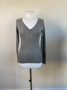 Juicy Couture Grey V Neck Large Slim Fit 100% Soft Cashmere Ladies Sweater - Picture 1 of 8