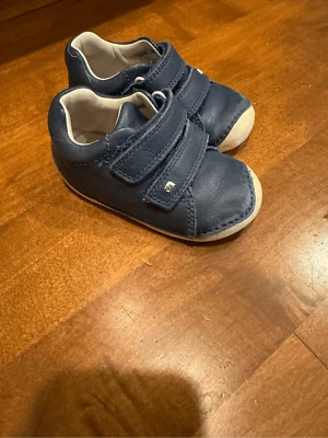 Zapatos de cuero Elefanten para niños pequeños de Alemania Foto 1 de 4