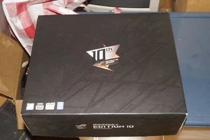 ASUS RAMPAGE V EDITION 10 - Imagen 1 de 13