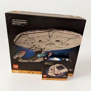 Lego Star Trek U.S.S. Enterprise NCC-1701-D 10356 & Tipo 15 Shuttlepod 40768 NUOVO - Foto 1 di 5